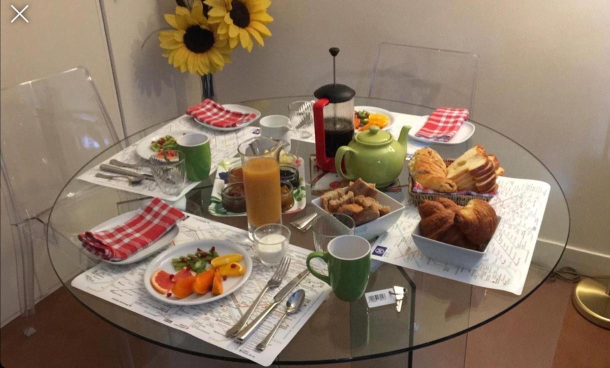 52 Clichy Bed & Breakfast - Chambre D'Hotes Paris Eksteriør bilde